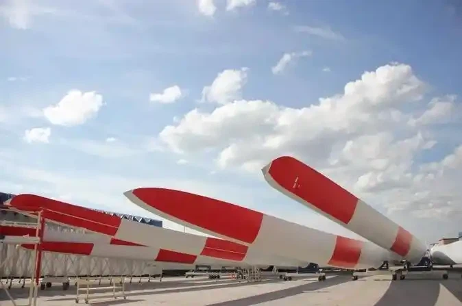 118- méteres szárazföldi szélturbina lapátja sikeresen elindítva, szénszálas ...